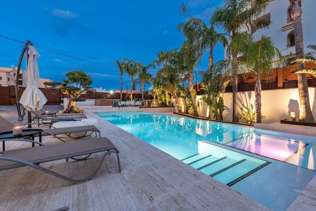 Lusso E Relax Con Piscina A 2 Minuti Dal Mare Lejlighed Miami Playa Eksteriør billede
