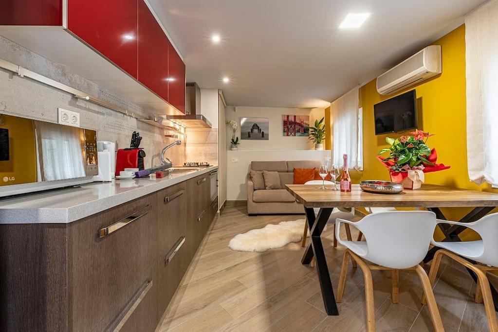 Lusso E Relax Con Piscina A 2 Minuti Dal Mare Lejlighed Miami Playa Eksteriør billede